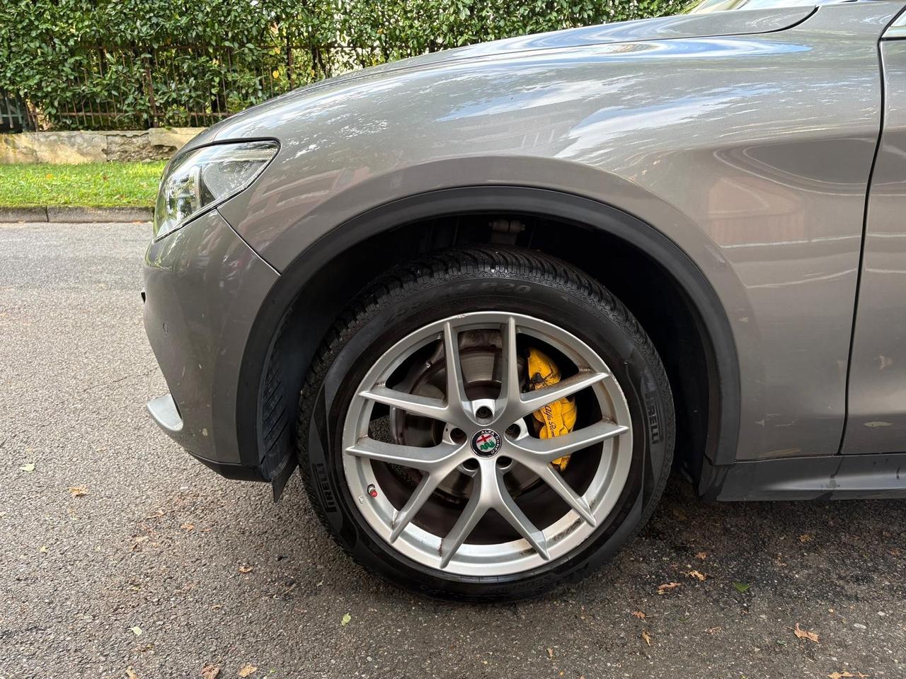 Alfa Romeo Stelvio 2.0 Turbo 280 CV AT8 Q4 Super