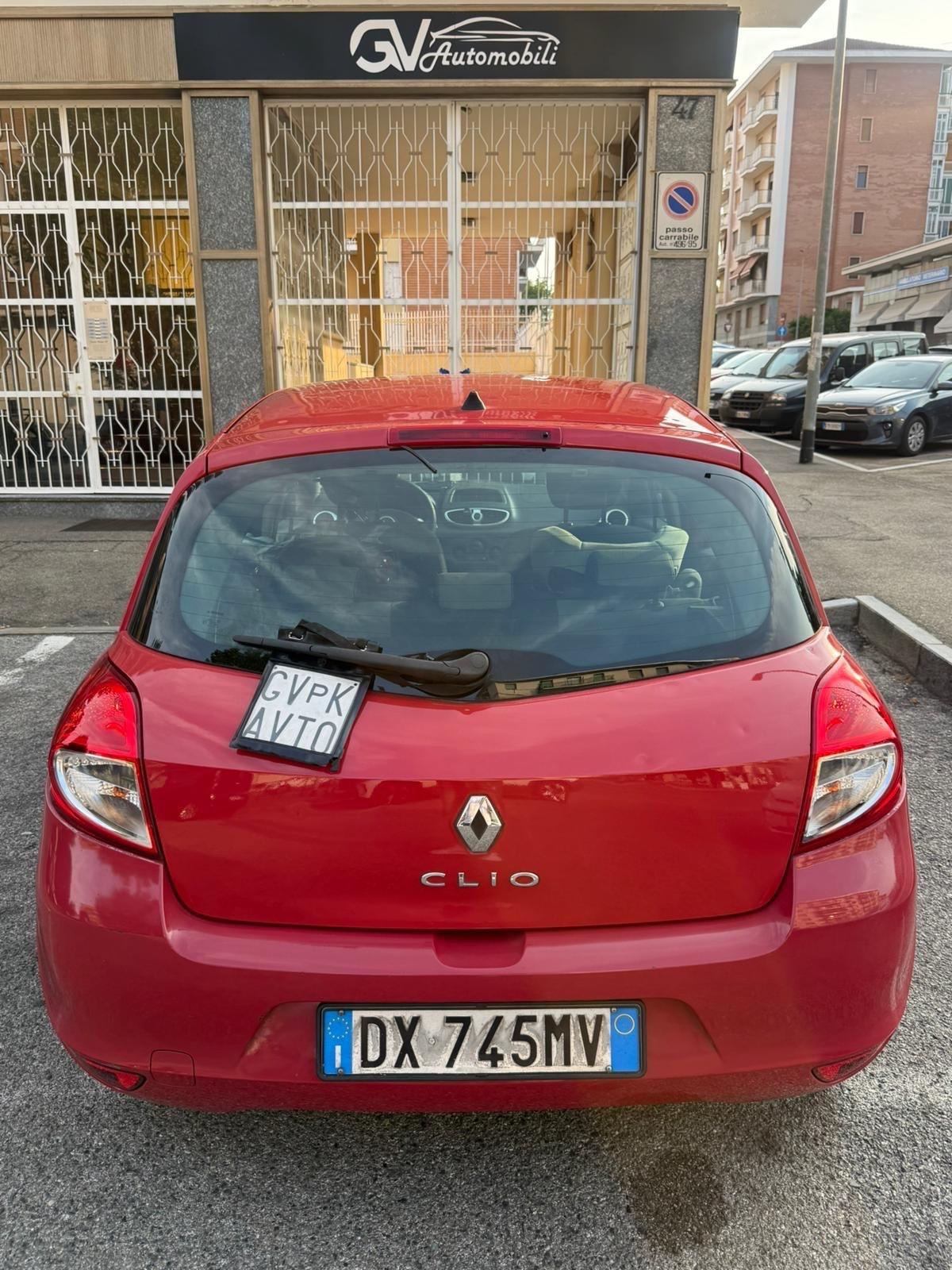 Renault Clio 1.2 16V 5 porte Luxe