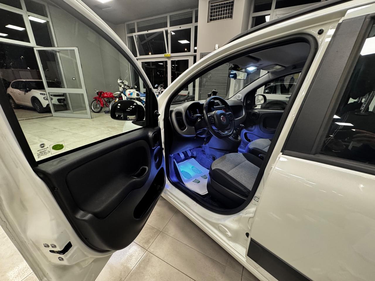 FIAT PANDA 900 T AIR NATURAL POWER LOUNGE