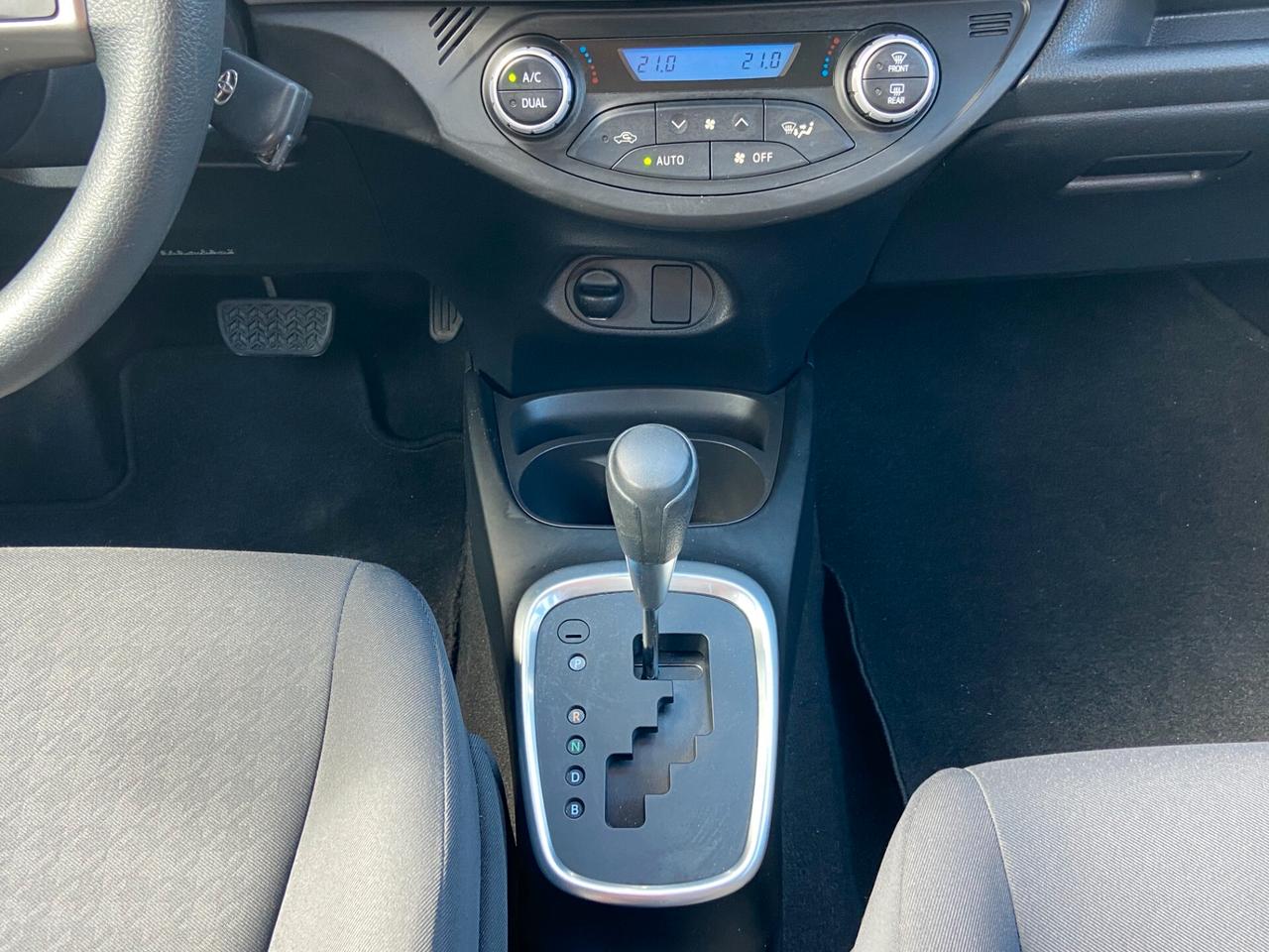 Toyota Yaris 1.5h Cool