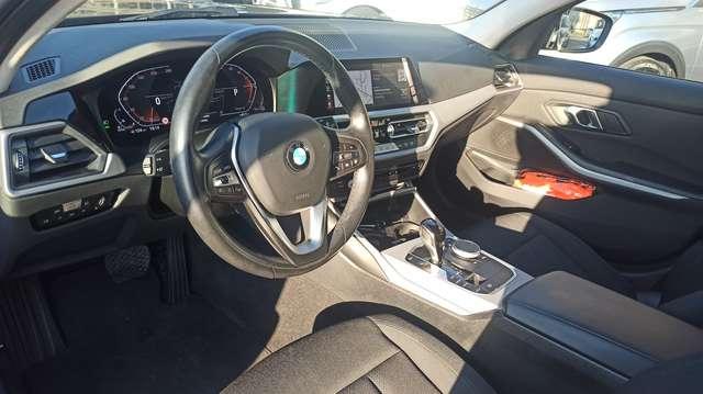 BMW 318 d Touring ** LUXURY+NAVI+AUTOM+LED+FULL **