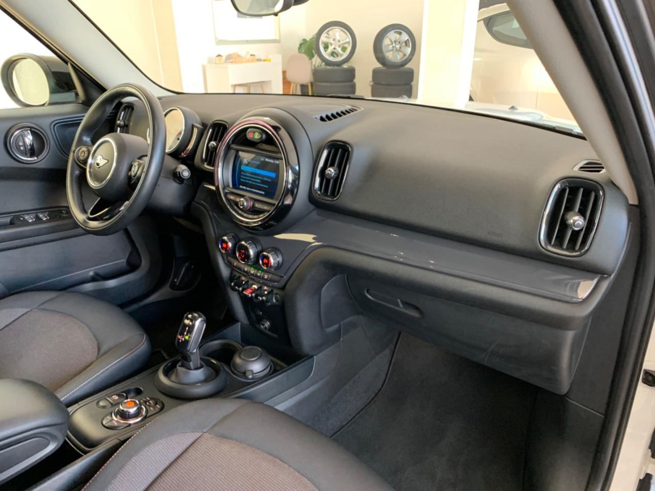 Mini Cooper D Countryman 2.0 Business Automatica