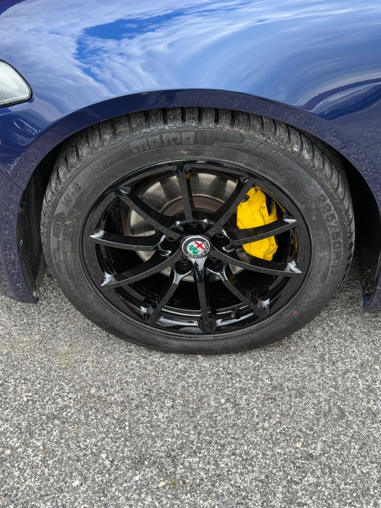 Giulia 2.2 180 CV- Sport-rate-garanzia-permute-E6