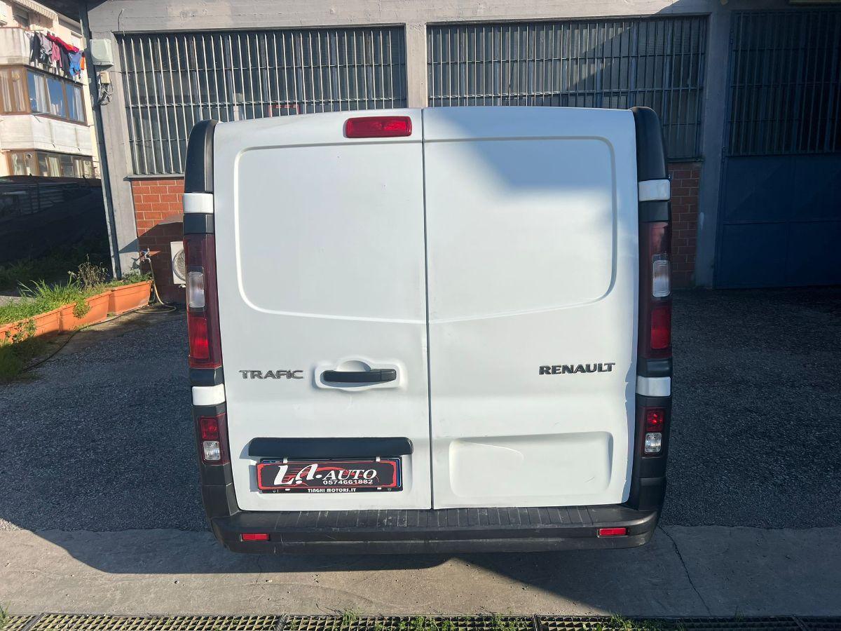 RENAULT trafic T27 1.6 dci 120cv L1H1 E6