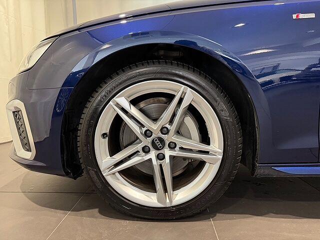 Audi A4 Avant Avant 40 TDI quattro S tronic S line edition