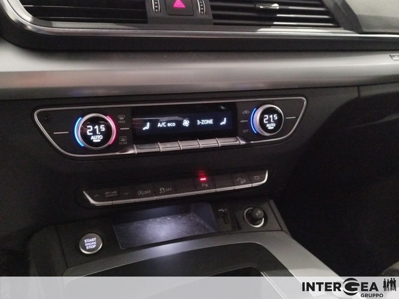 AUDI Q5 Sportback 40 2.0 tdi mhev 12V Business Advanced quattro s-tronic