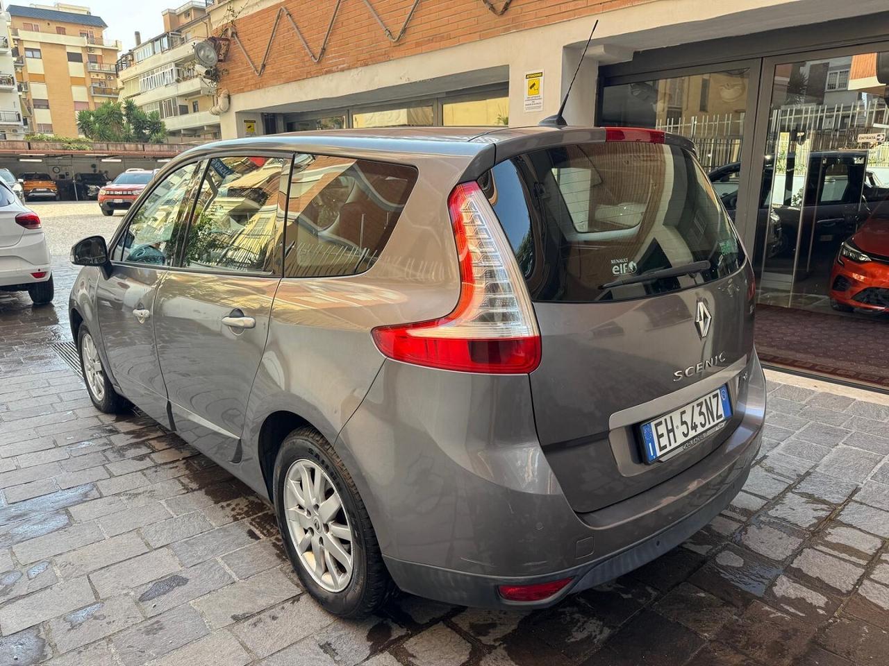 RENAULT Grand Scenic 1.9 dCi 130CV Luxe 7 POSTI