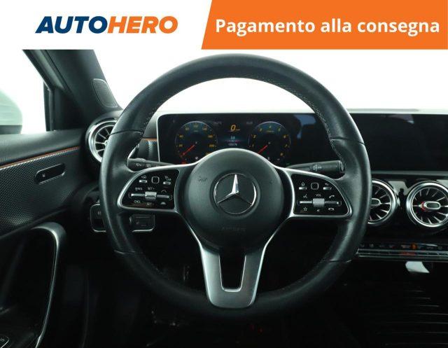 MERCEDES-BENZ A 200 Automatic Premium