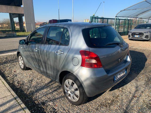 TOYOTA Yaris 1.0 5 porte Sol