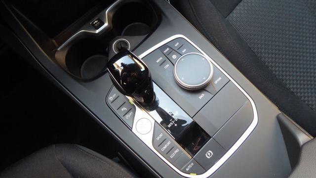 BMW 220 i Gran Coupé Advantage autom.