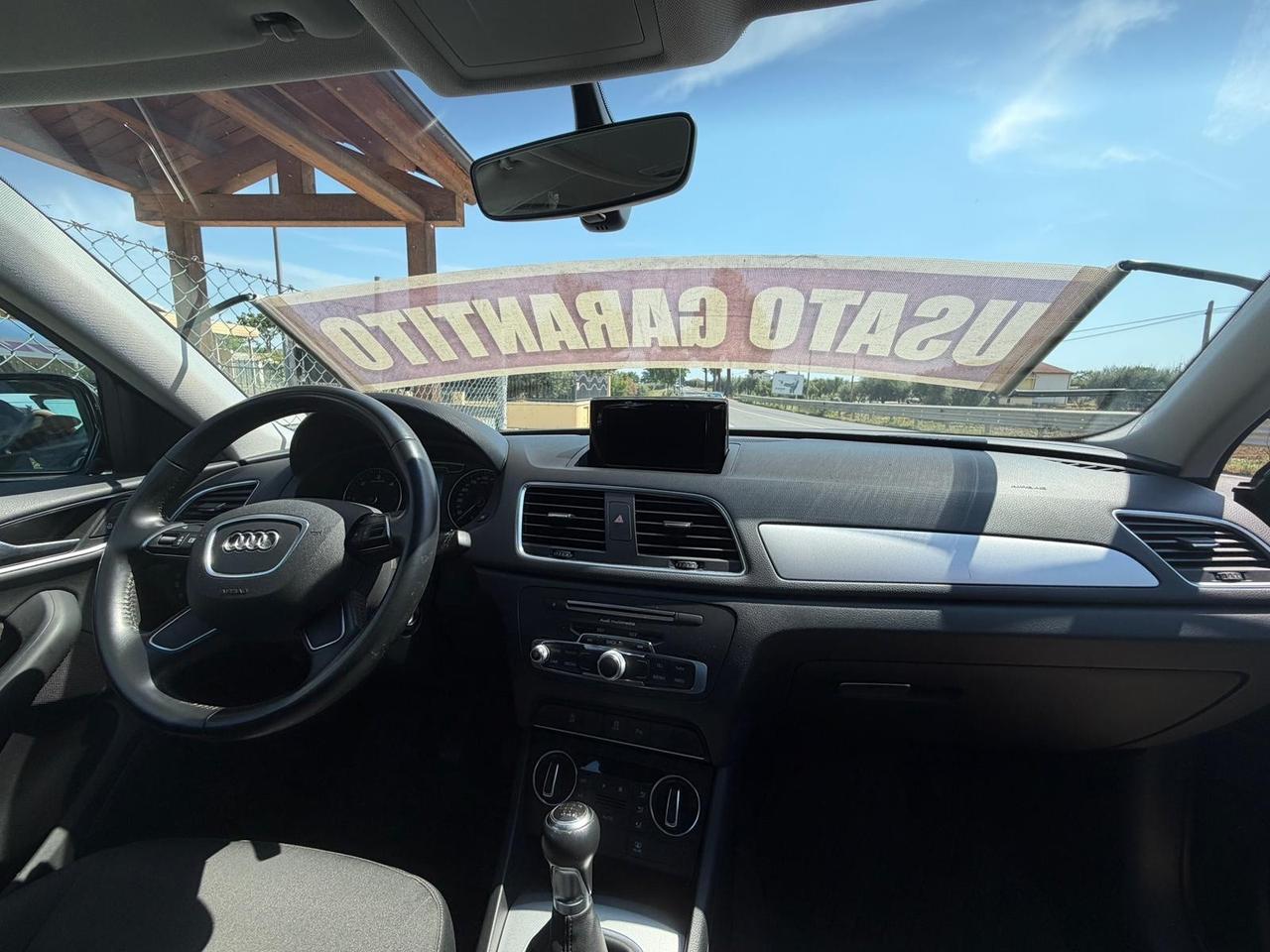 Audi Q3 2.0 TDI 120 CV Business
