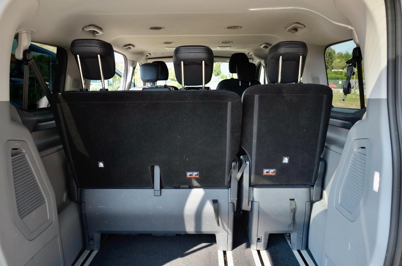 FORD TOURNEO CUSTOM 2.0 170cv AUTO 8 POSTI, IVA ESPOSTA, UNICOPROPRIETARIO, GARANZIA FORD 10/2026, UFF ITALIANA, SERVICE UFF FORD, EURO 6E, FULL LED, RETROCAMERA, PELLE, PERMUTE