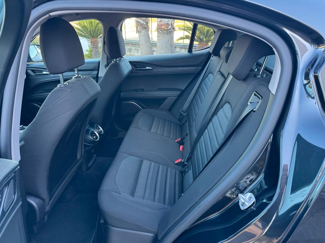 Alfa Romeo Stelvio 2.2 Turbodiesel 160 CV AT8 RWD Business