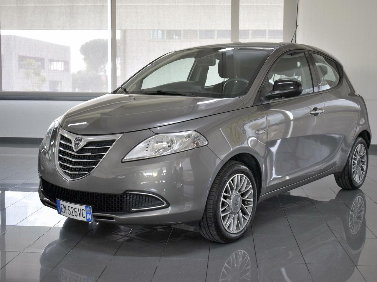 Lancia Ypsilon Platino 1.3 Mjet