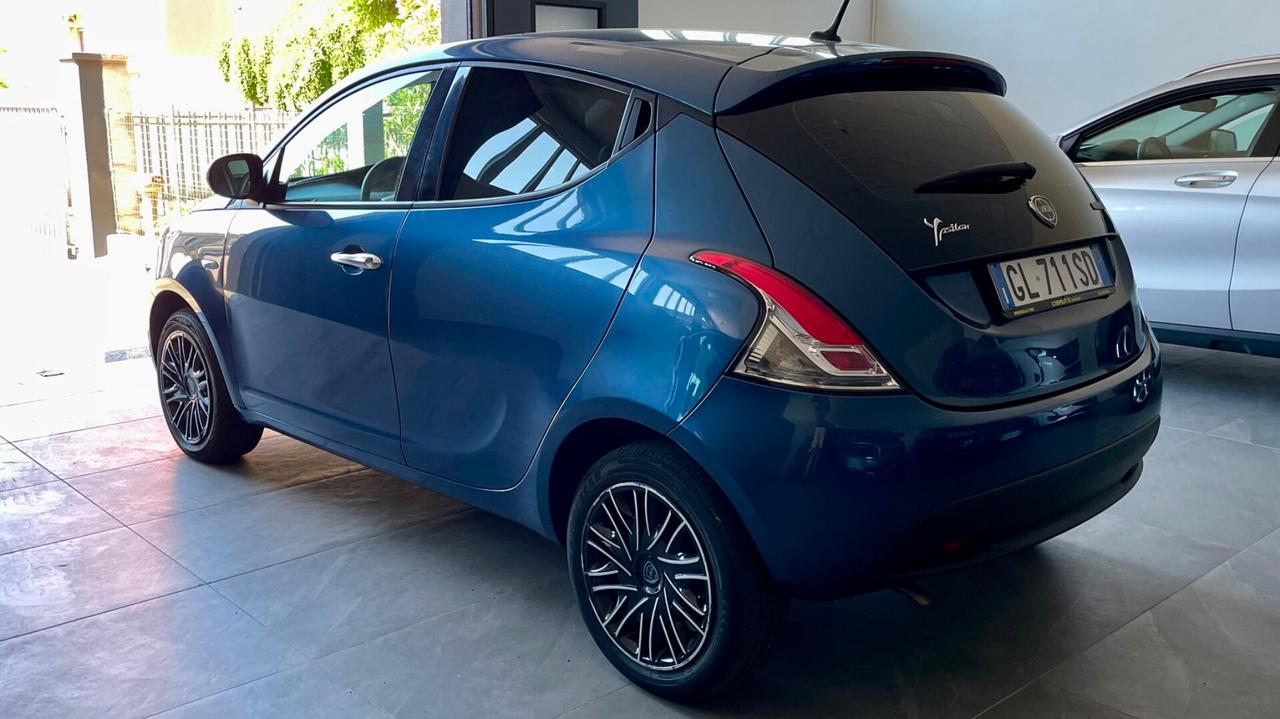 LANCIA 1.0 FIREFLY HYBRID 5P 69CV - NEOPATENTATI