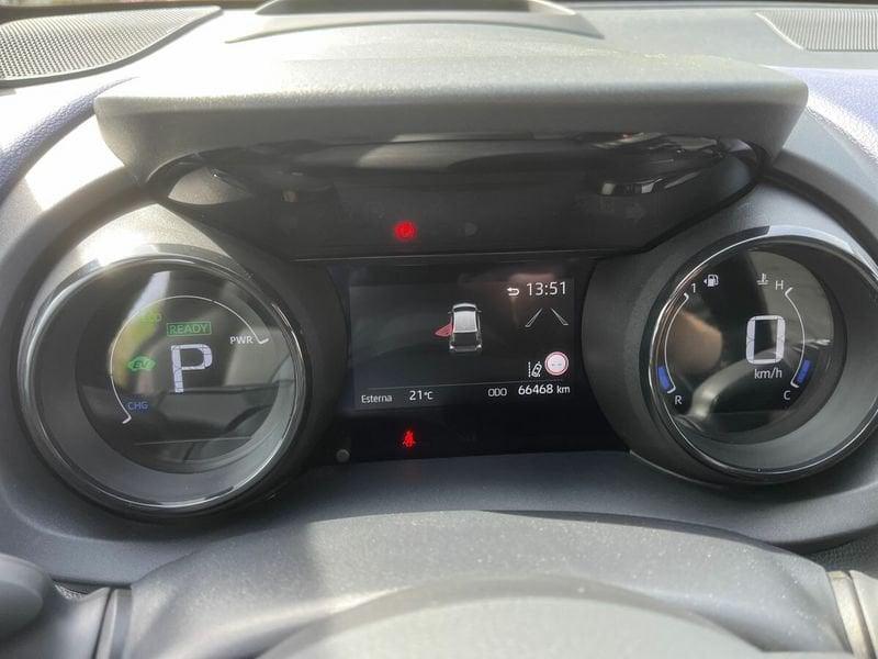 Toyota Yaris Hybrid Energy MY21