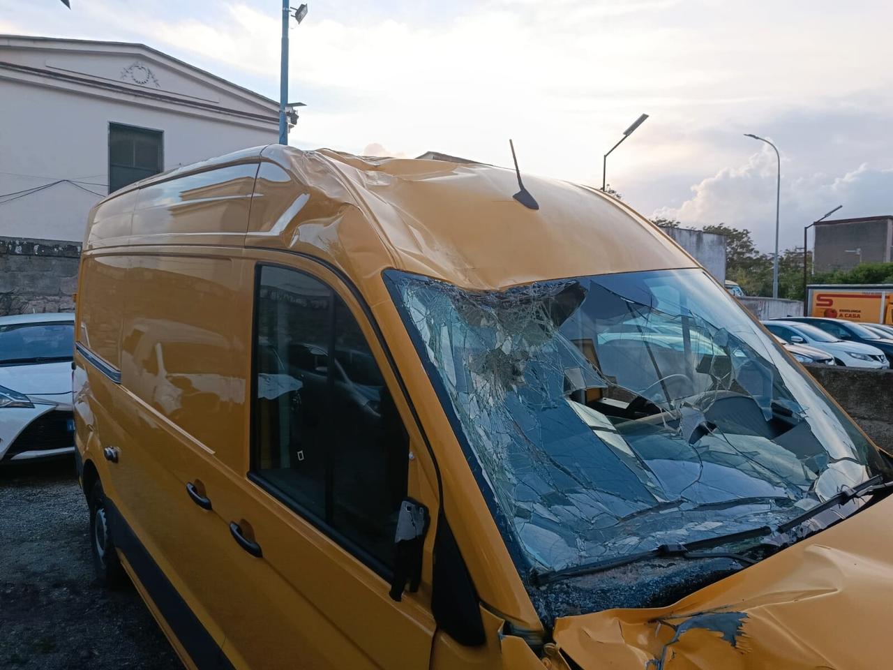 Volkswagen Crafter 35 2.0 TDI 140CV PM-TM -2024