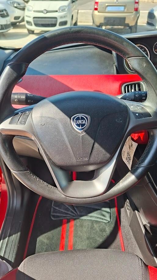 Lancia Ypsilon 1.2 69 CV 5 porte S&S 2012