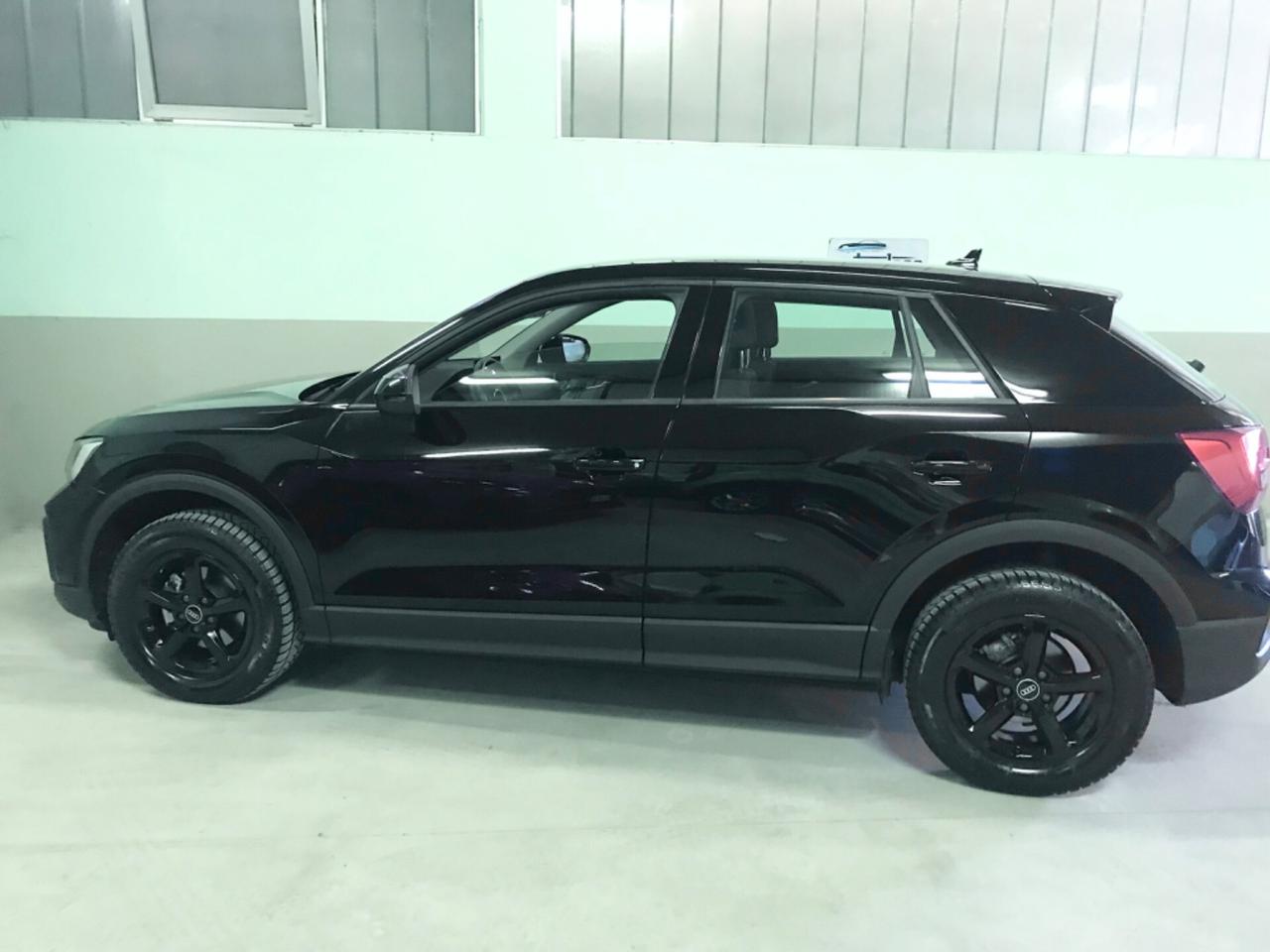 Audi Q2 30 TFSI Business