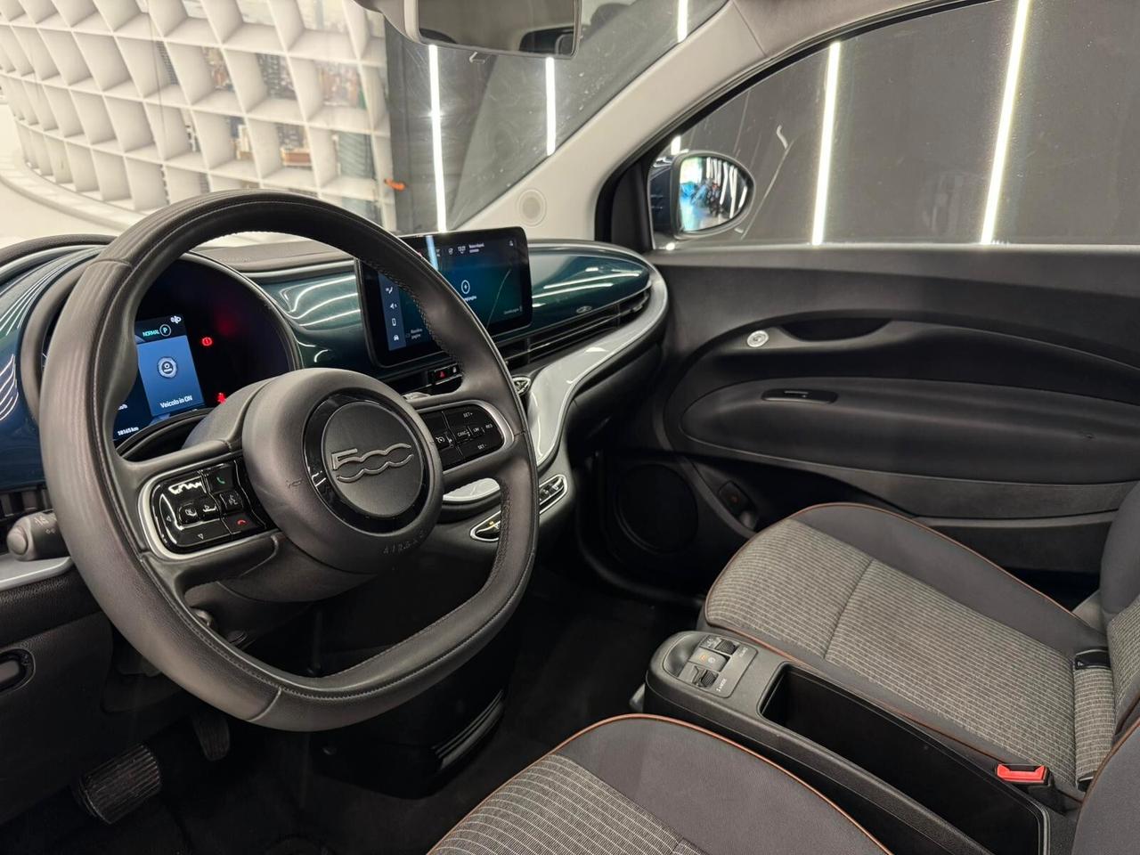 Fiat 500 500e Berlina 42 kWh Passion-KM CERTIFICATI-PERMUTE-12 MESI DI GARANZIA