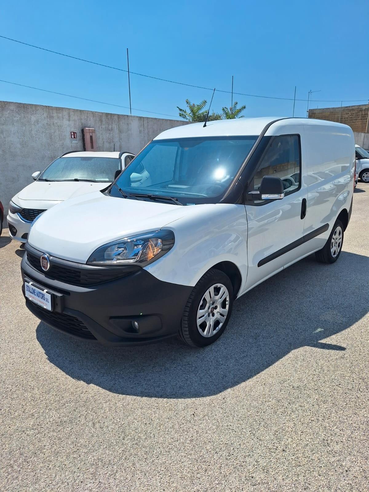 Fiat Doblo 1.6MJT 105CV 3 posti Cargo Lounge 2021
