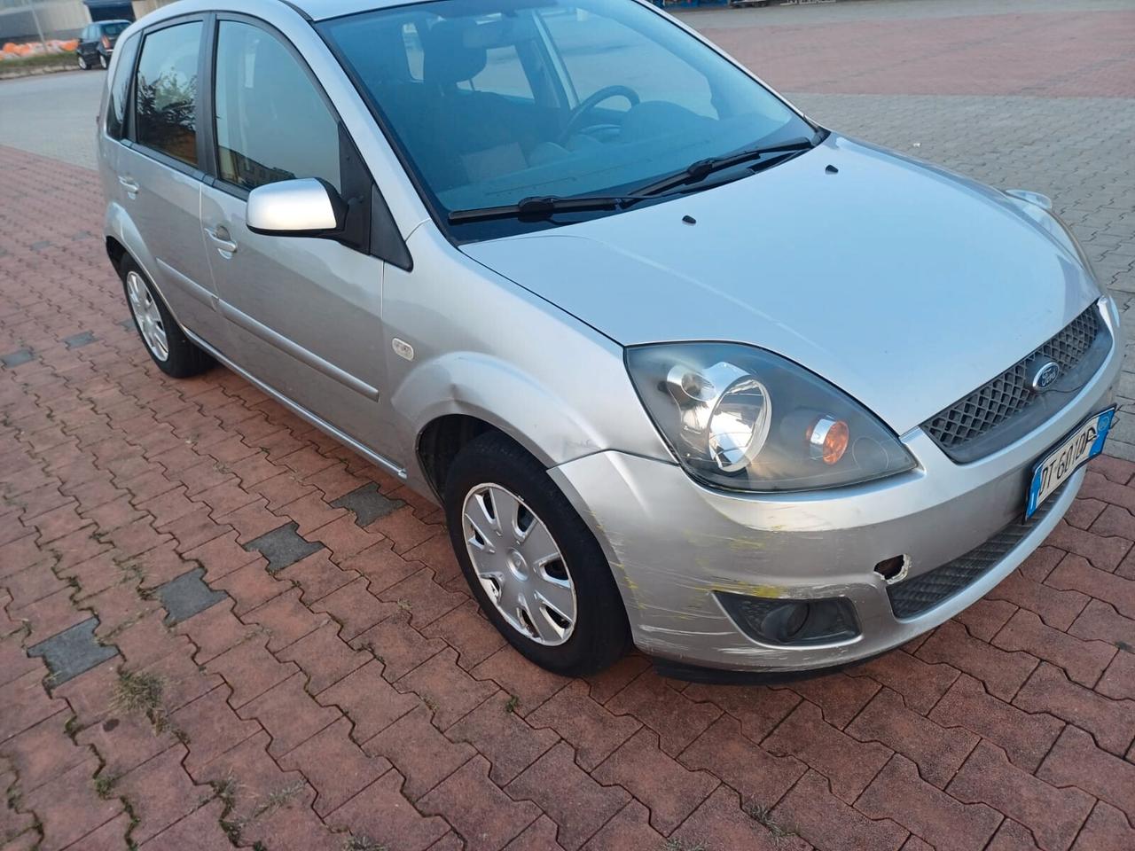 Ford Fiesta 1.4 TDCi 5p. Ghia