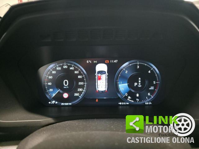 VOLVO XC90 B5 (d) AWD Geartronic 7 posti R-design