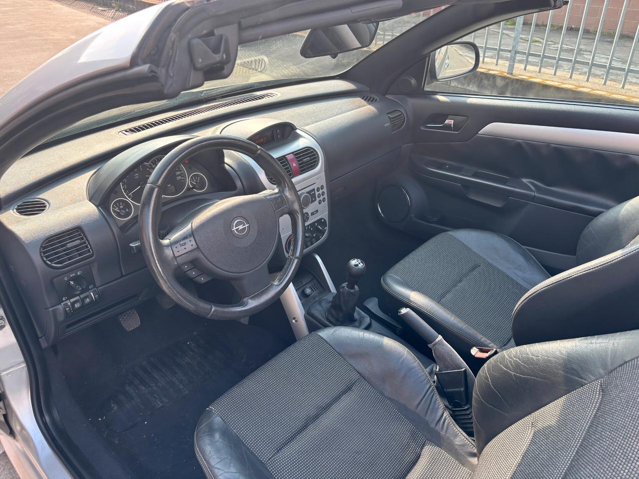 Opel Tigra TwinTop 1.4 16V Sport