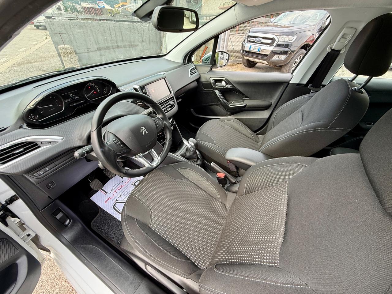 Peugeot 208 BlueHDi 75 5 porte black line 2017