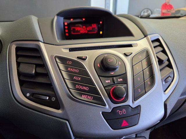 FORD Fiesta 1.4 5 porte Bz.- GPL Titanium