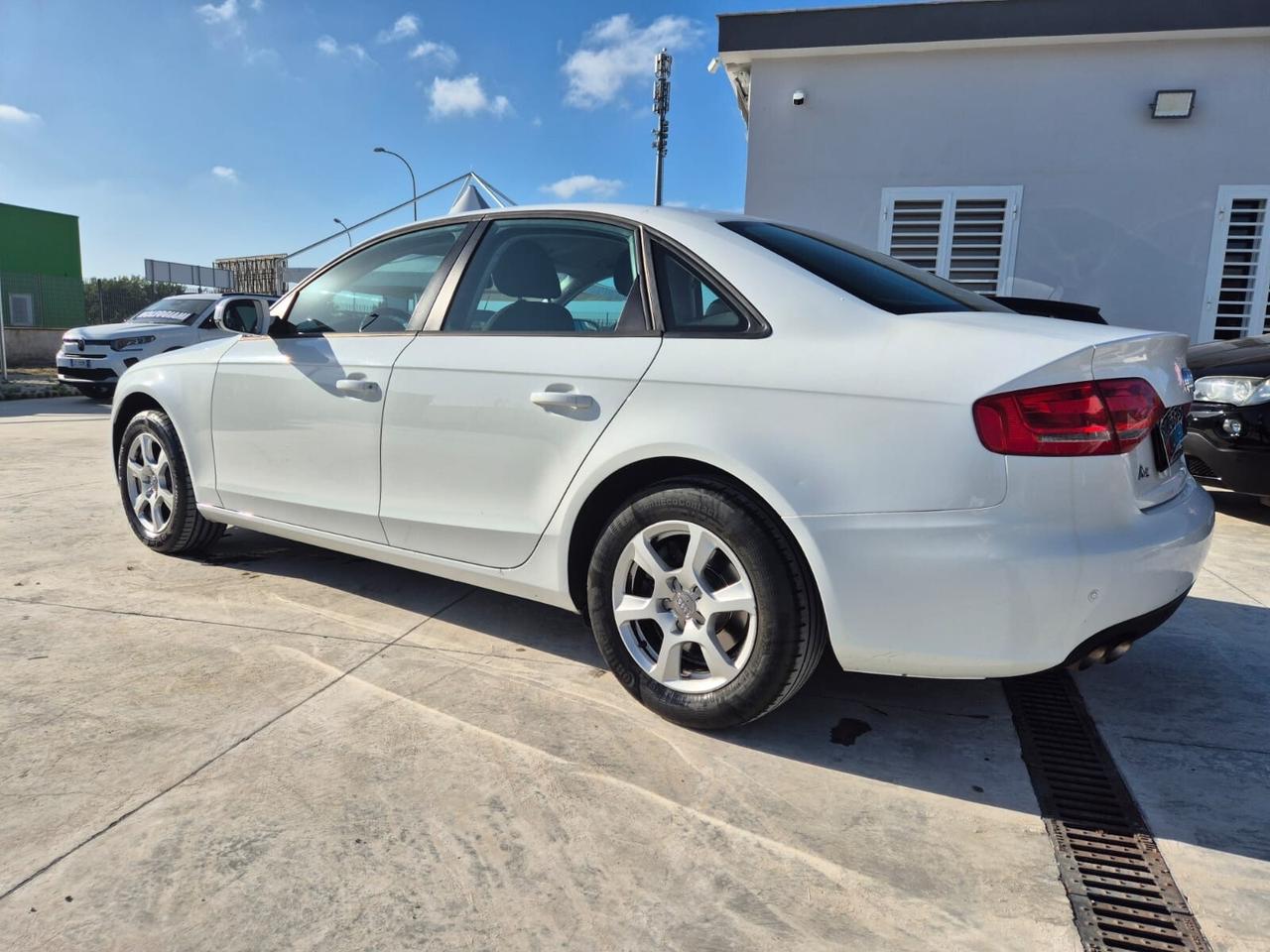 Audi A4 2.0 TDI 120 CV Ambiente