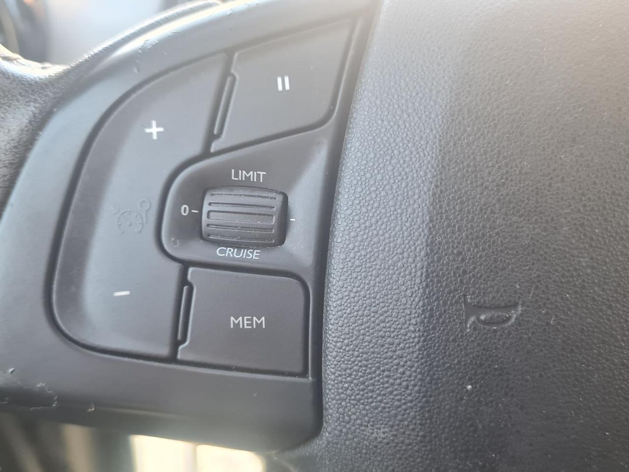 Citroen C4 Cactus 1.6 Blue HDi 100 shine #6620