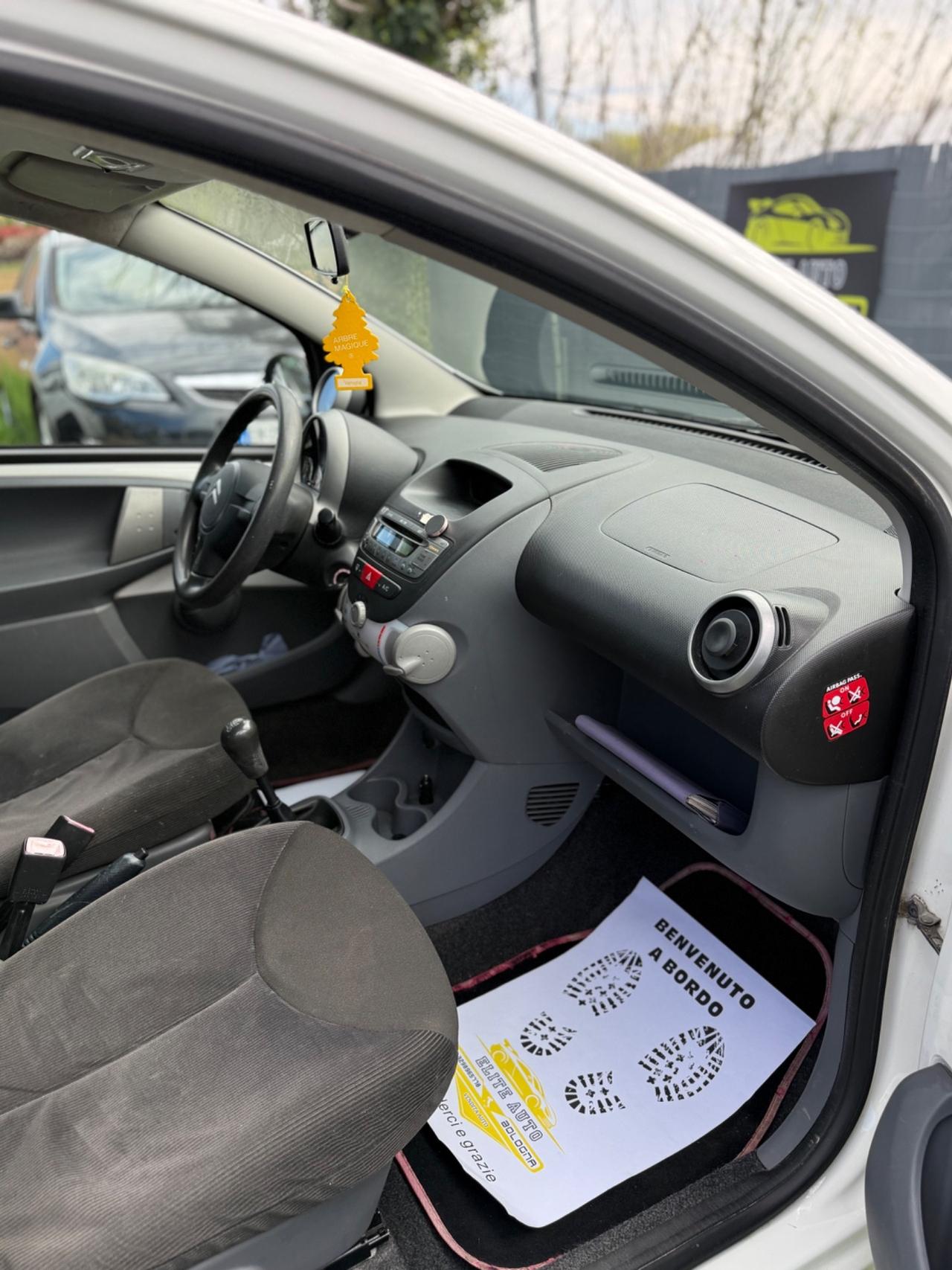 Citroen C1 1.0 BENZINA 5 PORTE NEOPATENTATI