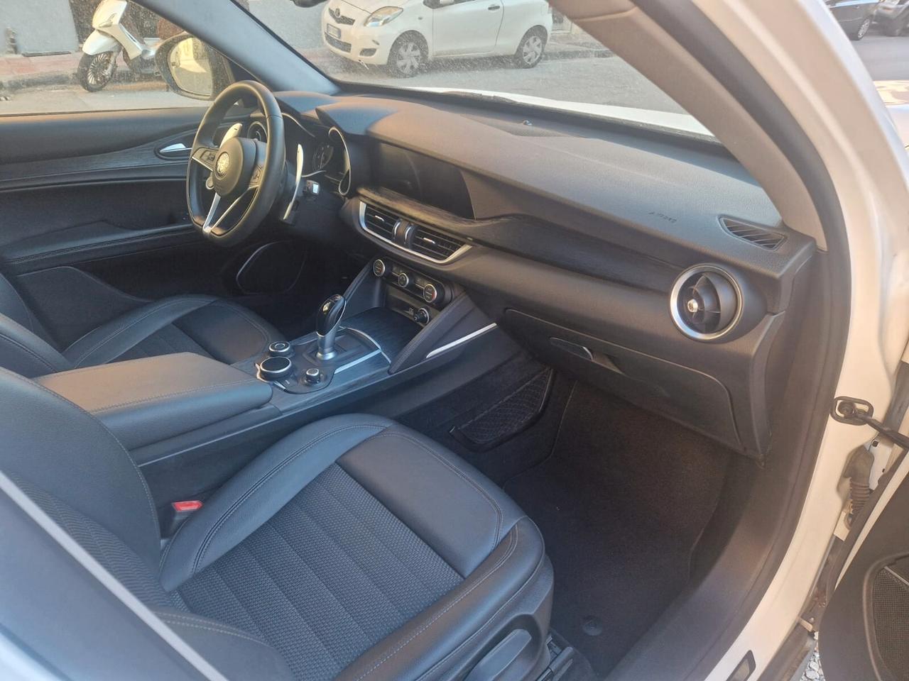 Alfa Romeo Stelvio 2.2 Turbodiesel 190 CV AT8 Q4 Executive