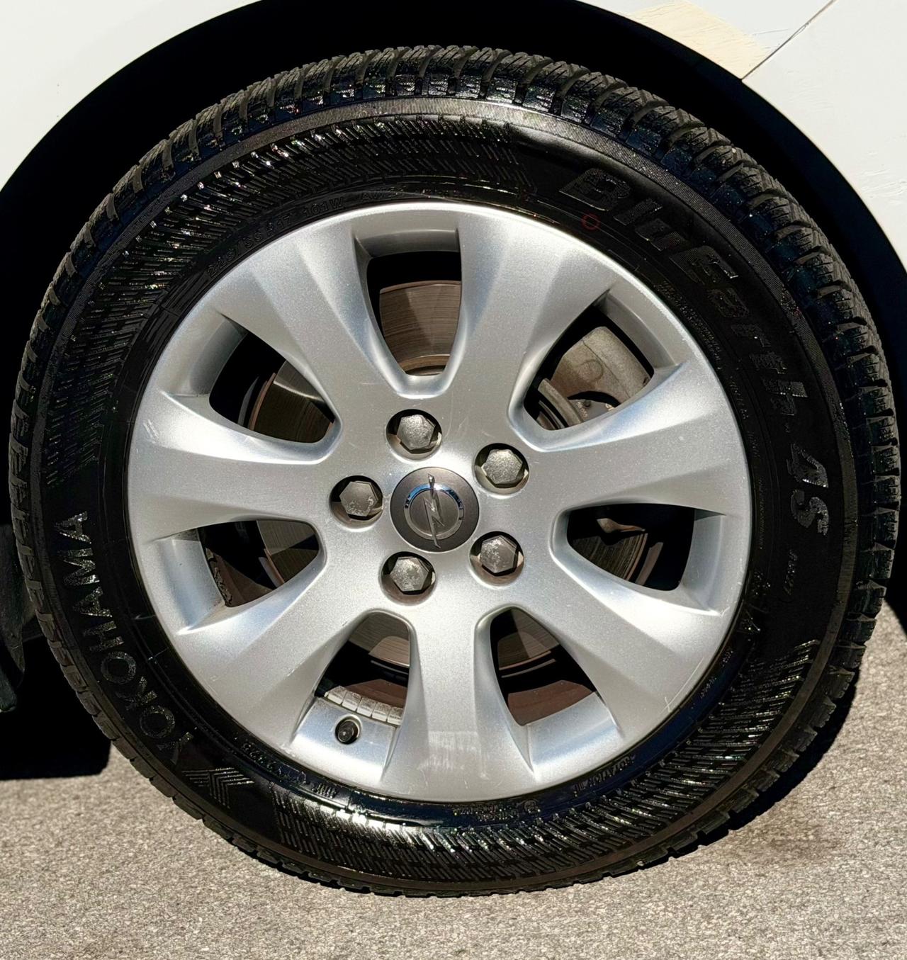 Opel Insignia 2013 2.0 CDTI 140 ok neopatentati ! ! !