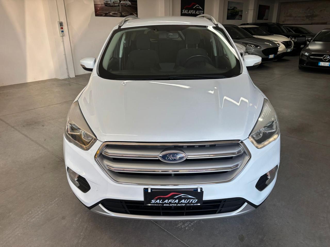 Ford Kuga 1.5 TDCI 120 CV S&S 2WD Powershift Business