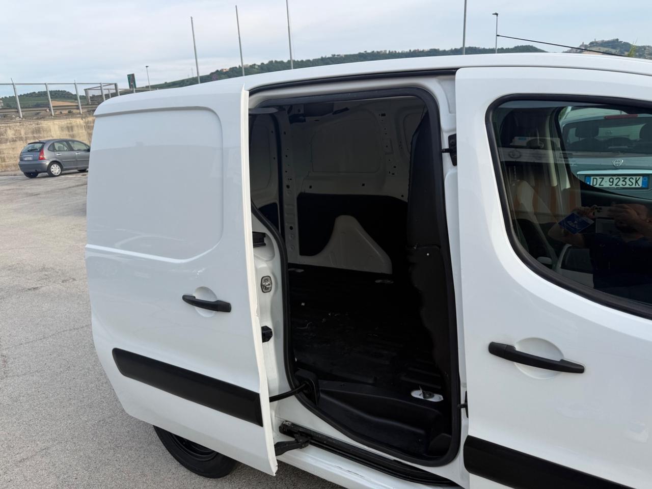Peugeot Partner BlueHDi 100 L1 Furgone Premium