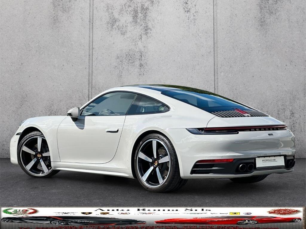 Porsche 911 Carrera 4 Sport Chrono
