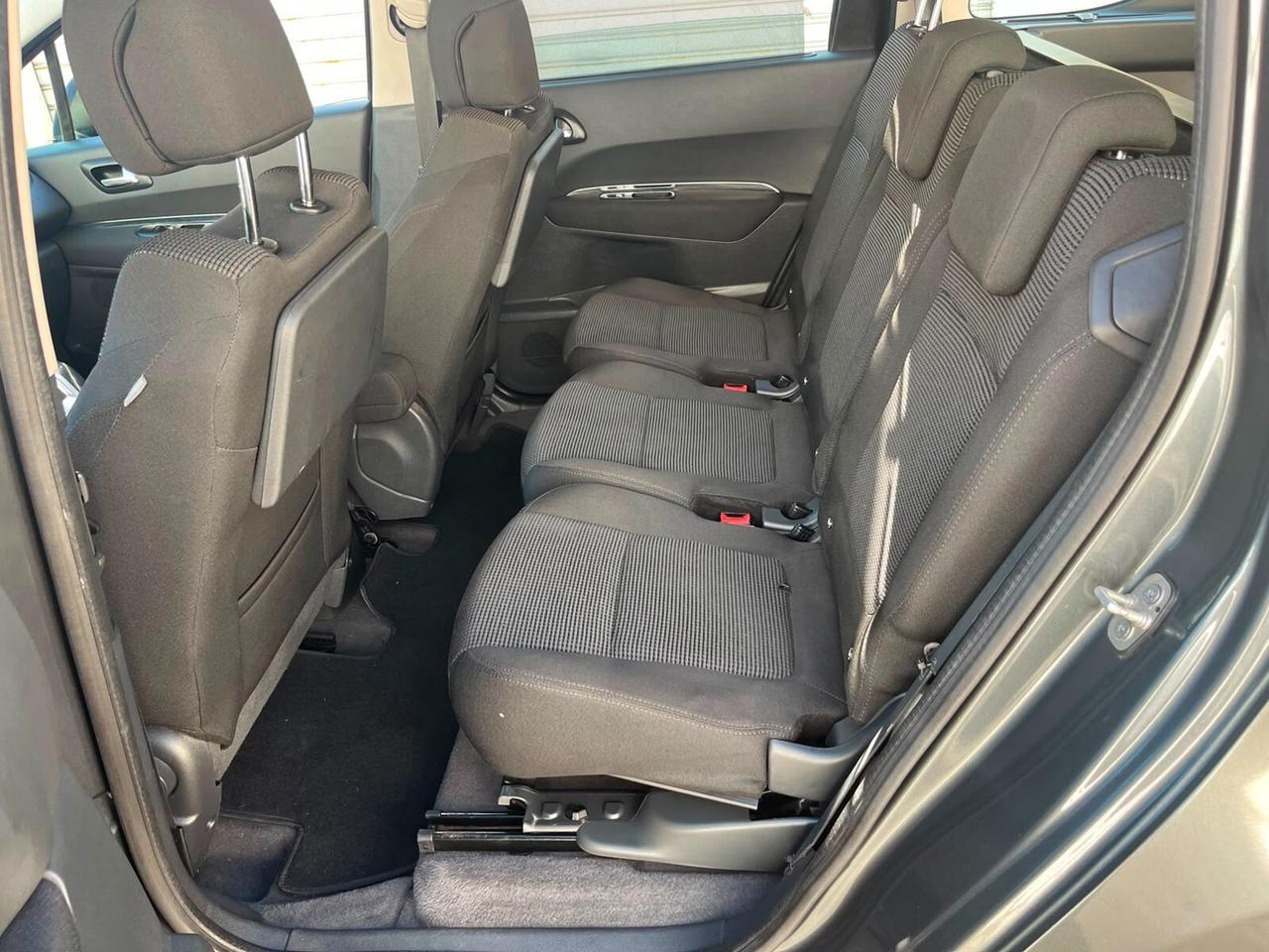 Peugeot 5008 1.6 VTi 120CV Tecno 7 POSTI