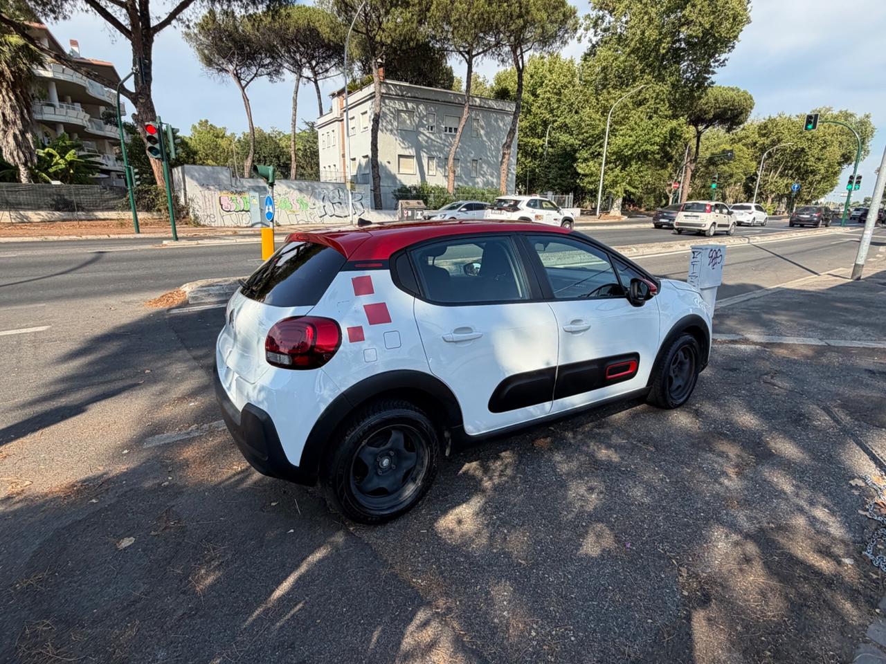Citroen C3 83cv Benzina 5 porte Shine Navi bicolor pdc