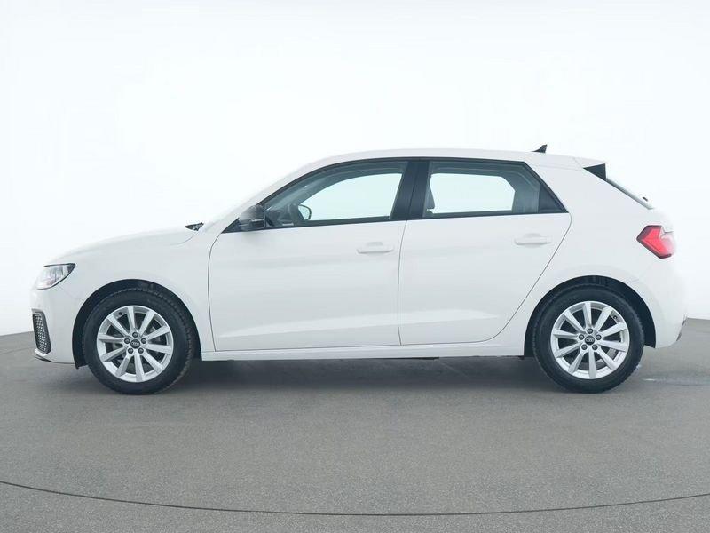 Audi A1 Sportback 25 TFSI Cockpit Cruise Control Smartphone interface