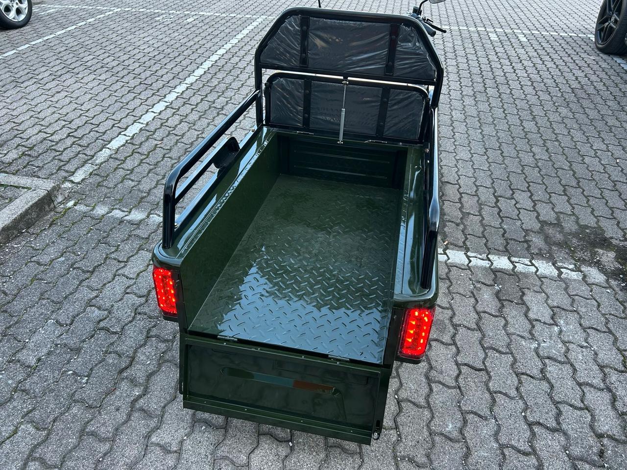 Triciclo XPB 100% Electric Scooter 3 ruote Cargo