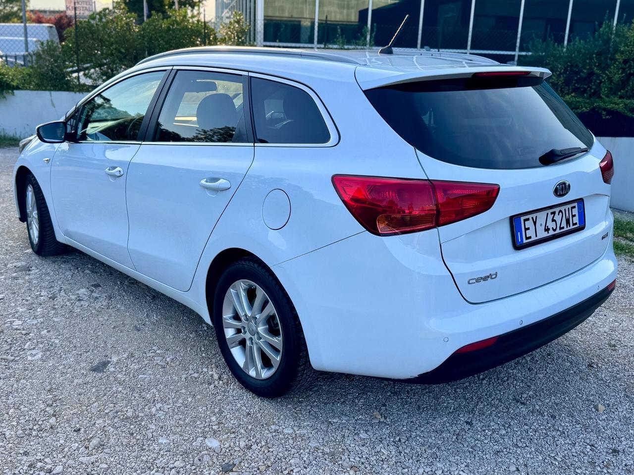 Kia Ceed SW 1.6 Diesel 110cv Neopatentati 2015