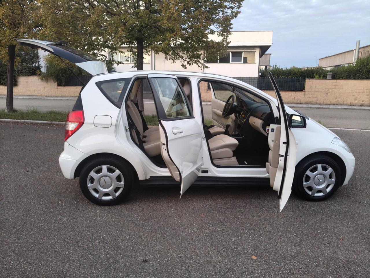 Mercedes-benz A 180 CDI Executive 2011