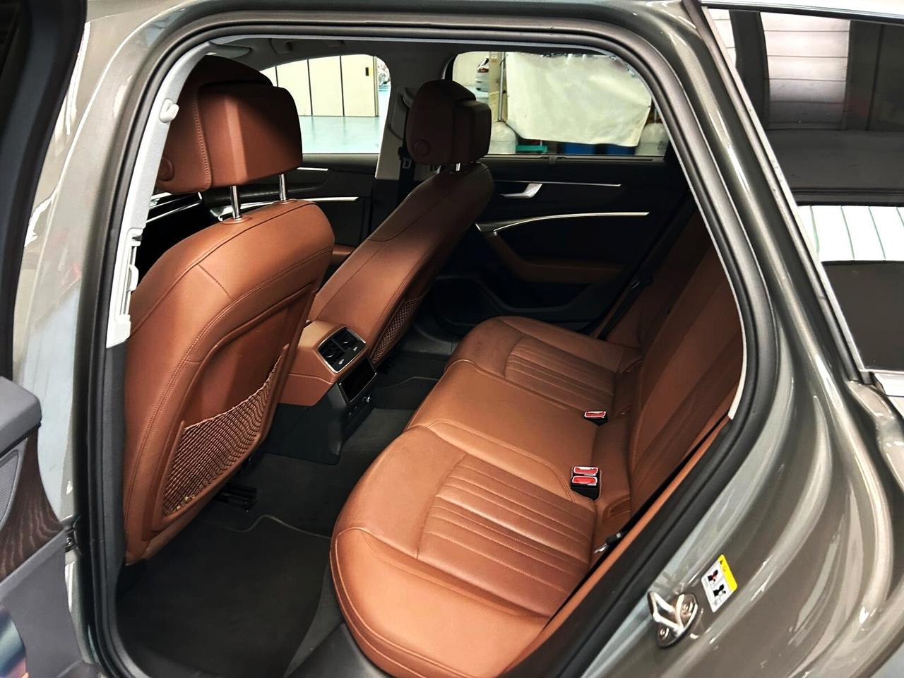 Audi A6 Avant 40 2.0 Tdi quattro S tronic Business Plus