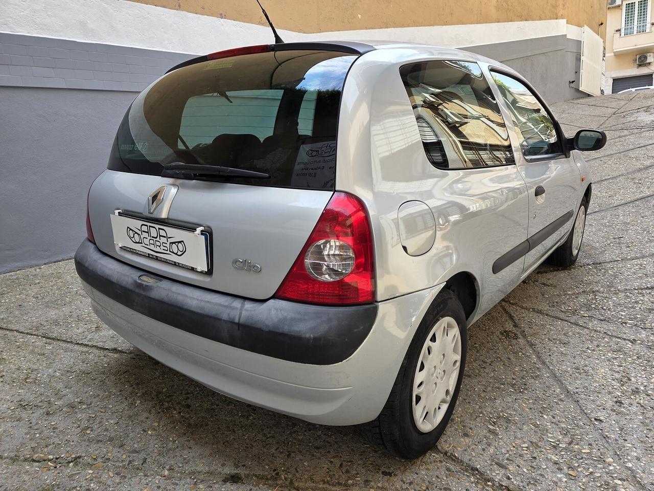 RENAULT CLIO - UNICO PROPRIETARIO