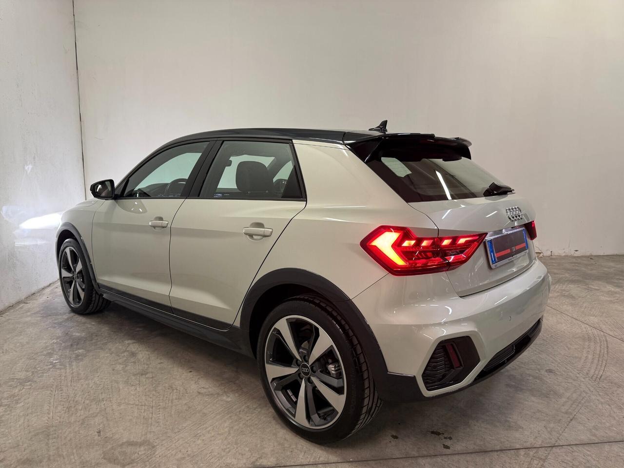 Audi A1 Allstreet 30 Tfsi Identity Contrast 110cv S Tronic