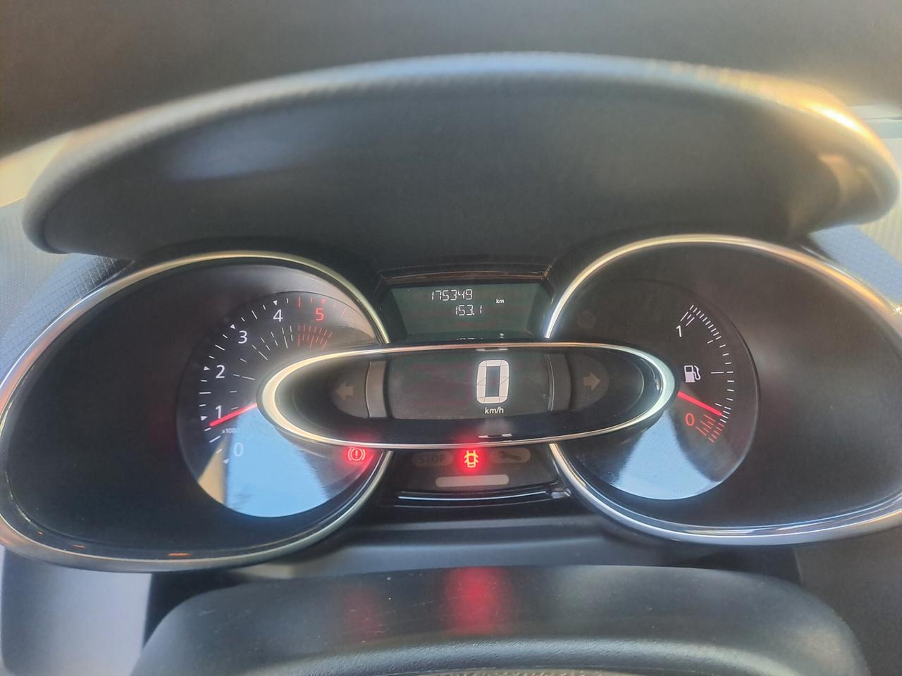 Renault Clio dCi 8V 75 CV Start&Stop 5 porte Energy Duel2