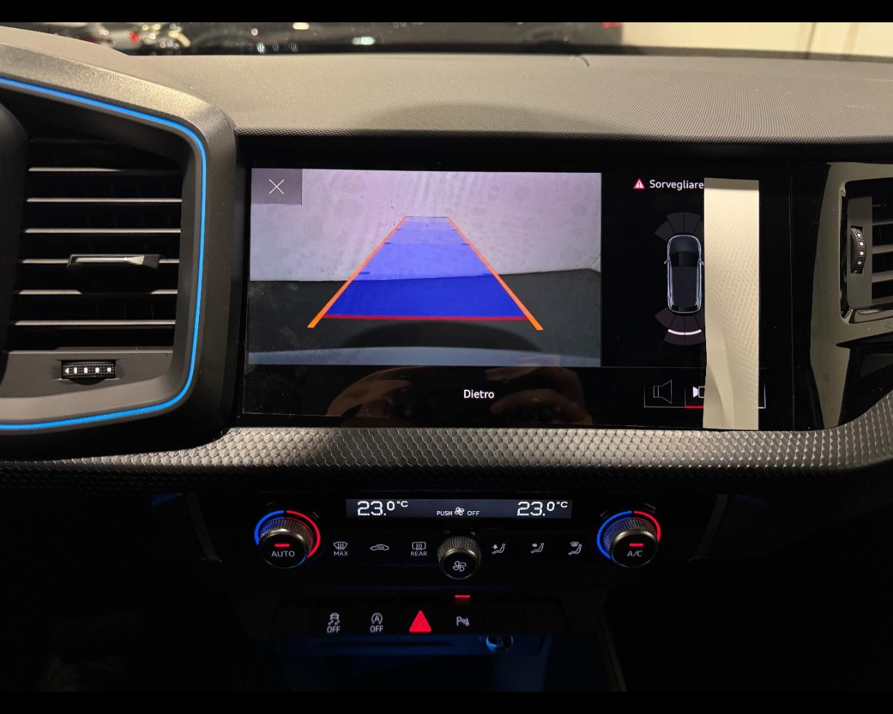 AUDI A1 ALLSTREET 30 TFSI S-TRONIC IDENTITY CONTRAST
