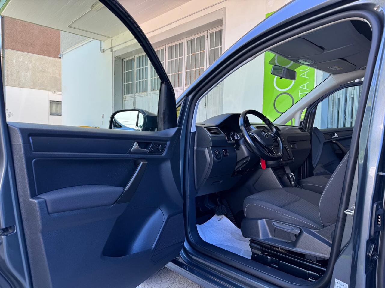 Volkswagen Caddy 2.0 TDI DSG 5P N1 GARANZIA 24MESI